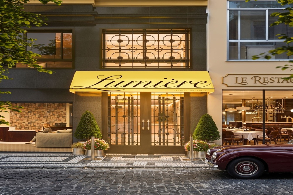 Lumiere Studios Boutique 0