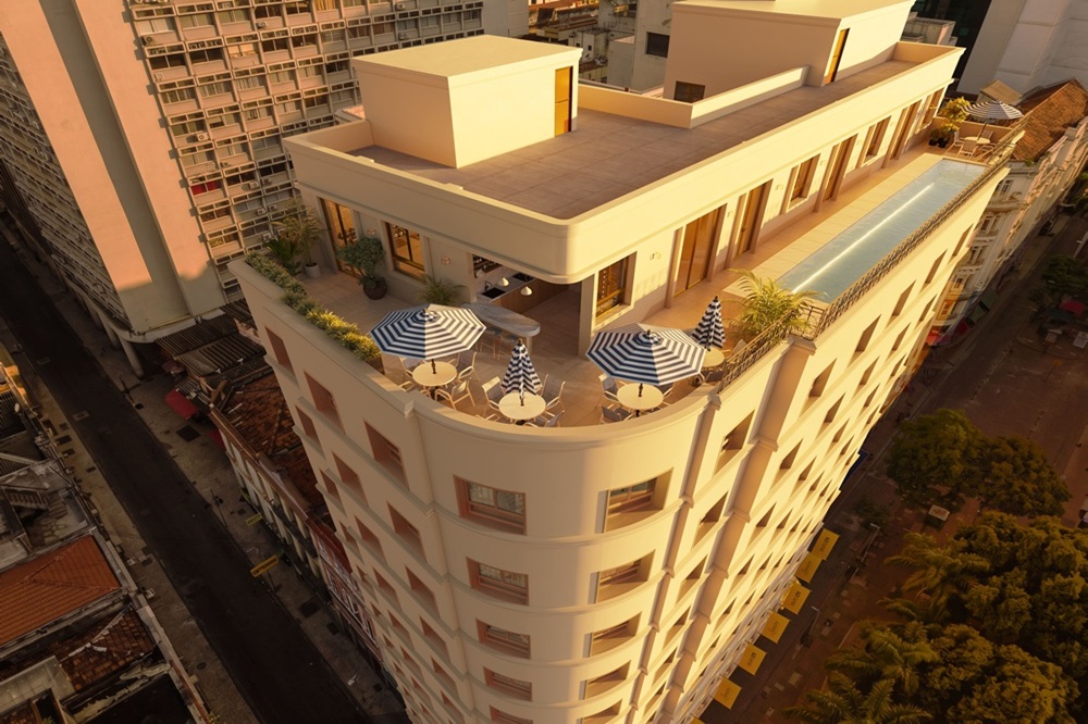 Lumiere Studios Boutique 2